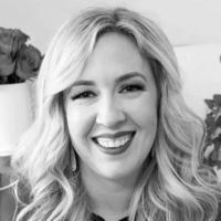 Autor Savannah Carlisle