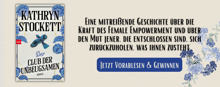 Ein rechteckiges Banner mit hellem Hintergrund zeigt links das Cover eines Romans, dekoriert mit blauen Blumen und einem fliegenden Vogel. Rechts daneben steht ein großer Text über Female Empowerment und Mut. Darunter befindet sich ein blaues Button‑Element mit der Aufschrift „Jetzt vorablesen & gewinnen“. Rechts außen sind weitere zarte blaue Blüten abgebildet.