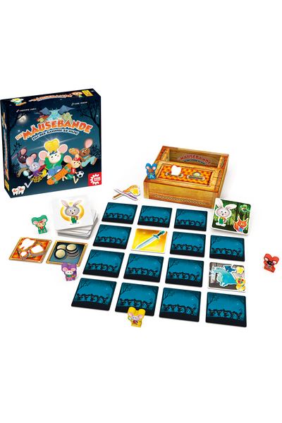 Produktfoto des Spiels „Die Mäusebande – Eilt der Zahnfee zu Hilfe!" vor dunklem Hintergrund. Links oben steht die quadratische Spielschachtel mit dem Titelbild: bunte Mäuse-Charaktere eilen nachts durch einen Wald. Daneben liegt das aufgebaute Spiel: eine Holzschatulle (die „Zahnfee-Kiste"), ein Raster aus blauen Nacht-Plättchen (zwei aufgedeckt mit Schwert- und Wolfs-Motiv), Stapel weißer Karten, goldig gerahmte Zahn-Plättchen, Münzen und fünf Holzmäuse-Figuren in verschiedenen Farben.