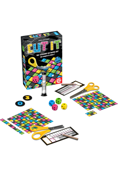 Draufsicht auf den vollständigen Spielinhalt von „Cut It" vor schwarzem Hintergrund, daneben die aufgestellte Spielschachtel. Zu sehen sind: zwei bunte Rasterbögen (Schnittbögen) in Pink, Gelb, Grün und Blau mit Stern- und Wirbelmuster; zwei gelbe Scheren; vier farbige Würfel (blau, pink, grün, gelb); eine Sanduhr; ein schwarzer Wertungsblock mit Bleistift; zwei schwarze Rangplättchen mit den Zahlen 0 und 3; sowie ein einzelner, bereits abgeschnittener Schnipsel. Die Spielschachtel zeigt das bunte Cover mit dem Titel „Cut It" und dem Game-Factory-Logo.